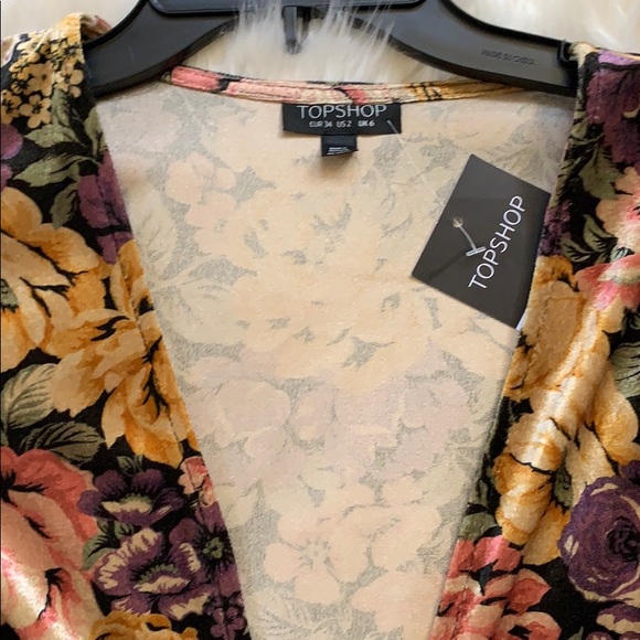 Topshop faux velvet flower print wrap dress. NWT 2 - Picture 6 of 8
